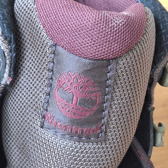 Women's Brown Hiking Boots - Picture 10 of 14